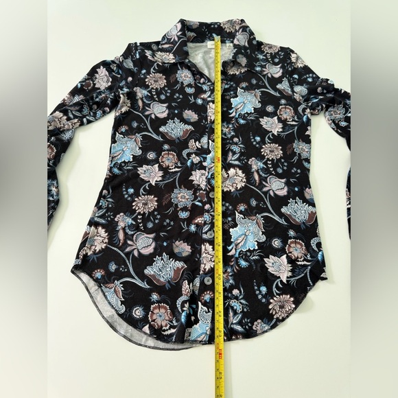 Aritzia Wilfred long sleeve Pose button up shirt - Picture 7 of 9